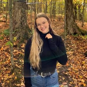 Meet your Posher, Elizabeth